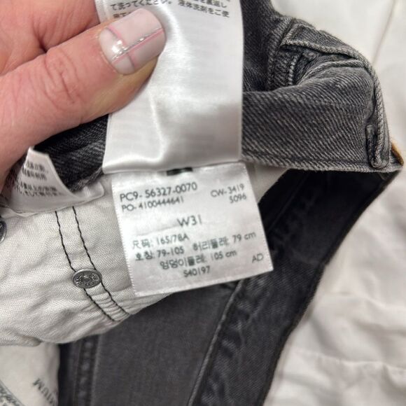 Levi’s 501 Charcoal Grey Denim Raw Hem High Rise Button Fly Shorts. Size 31. - Picture 11 of 11